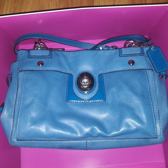 Purse - Picture 1 of 6